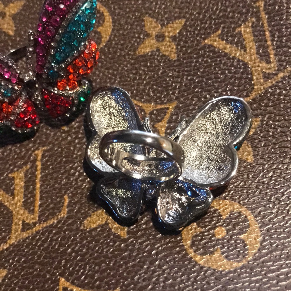 Crystal Butterfly Ring - Picture 2 of 4